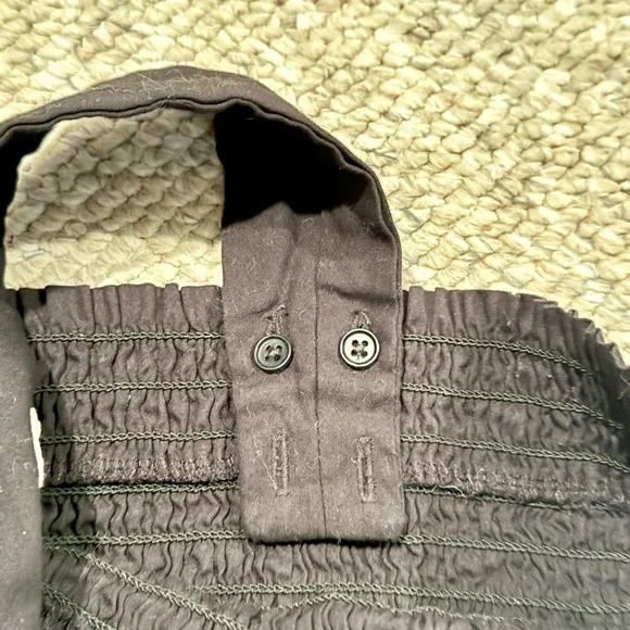 Lucy & Yak Black Smocked Ruffle Tank Top large - Picture 3 of 4